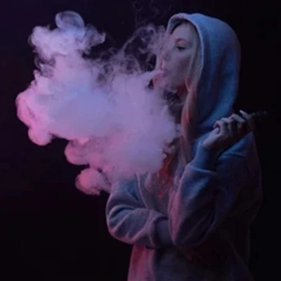What is the difference between electronic cigarettes and traditional cigarettes