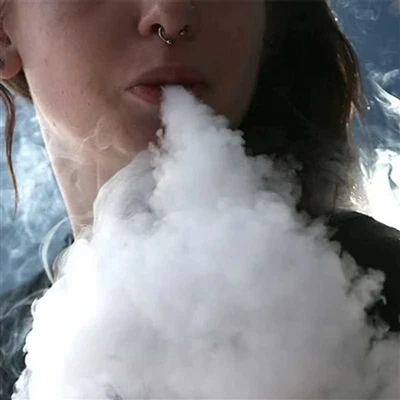 What happens to your tongue if you vape too much?