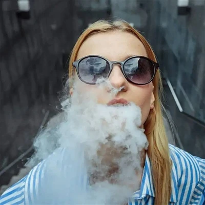 Will vaping cause sore throat?